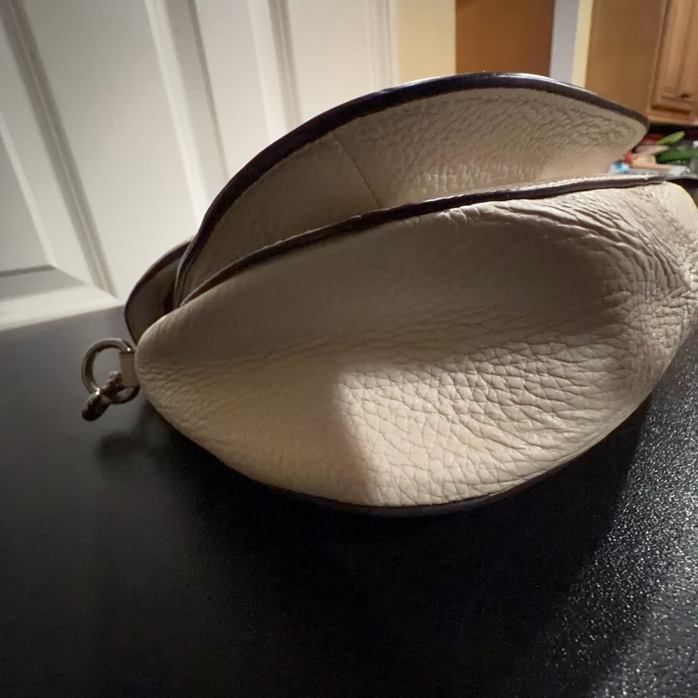 Coach Cream and Olive Crossbody leather jade  Bag 1924 - Picture 8 of 14